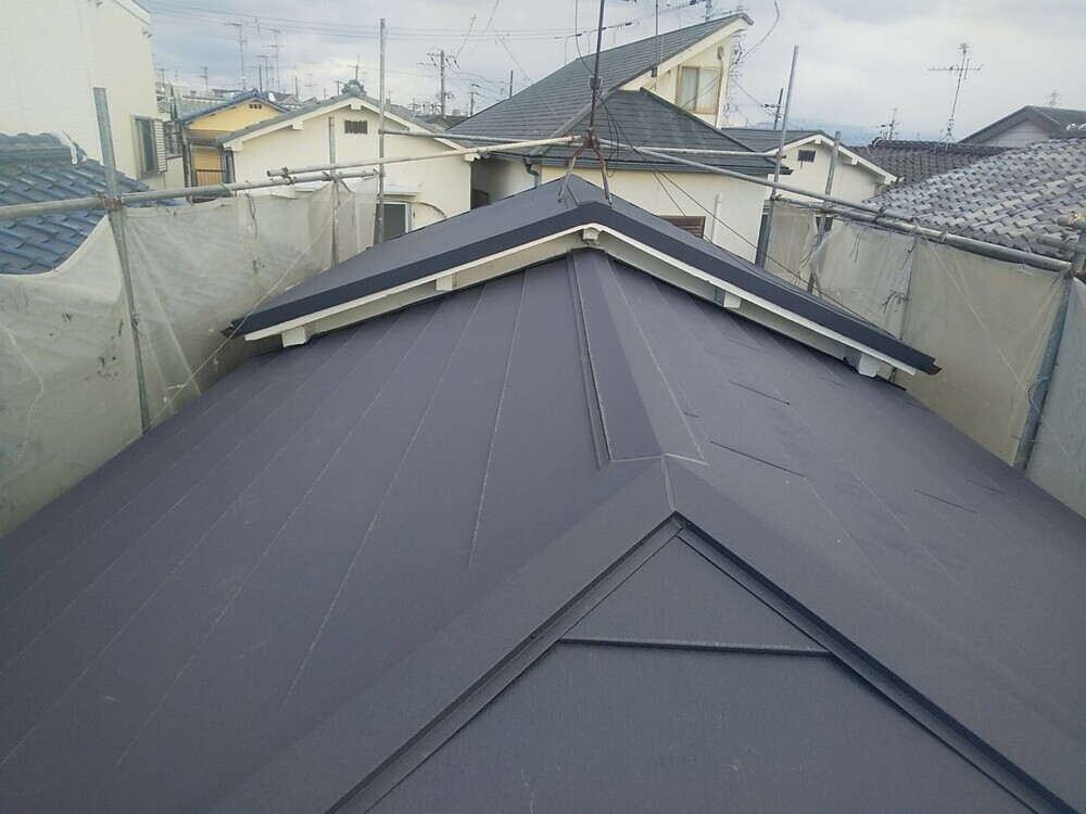 屋根葺き替え工事